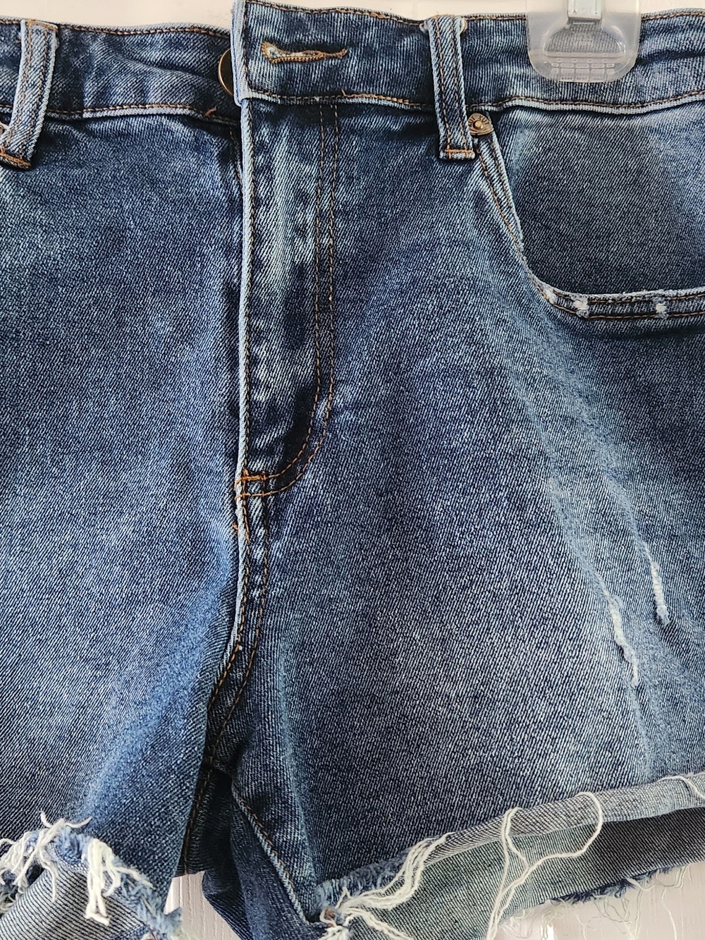 Jean Shorts Distress Kut from the Kloth Blue Denim Jeans Contrast Stitching